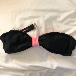 Black strapless bikini top